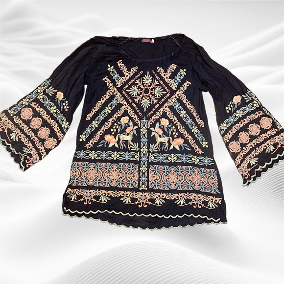 JOHNNY WAS Lina Scalloped Embroidered Tunic Top Navy Blue XS‎ Horses *flaw - Picture 1 of 8
